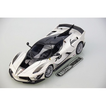 Bburago Ferrari FXX K Evo bílá 1:18