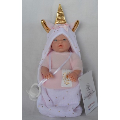 Marina & Pau Realistické miminko holčička Venuška ve spacím pytli "Jednorožec" Mini Golosinas Unicorn 21 cm