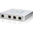 Ubiquiti UniFi USG