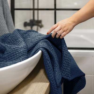 Tululum vaflový ručník tmavě modrý 100 x 50 cm