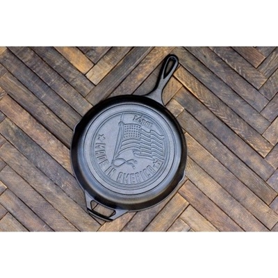 LODGE litinová pánev American Flag 26 cm