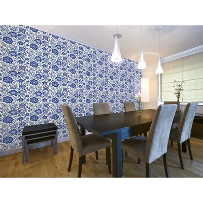 DIMEX ART Луксозна флизелинова тапета синьо-бял флорален мотив