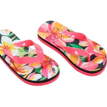 Kvetované flip flop/žabky Boboli