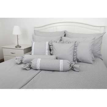 Zdeňka Podpěrová jemný šedý prúžok volánik 40 x 40 cm