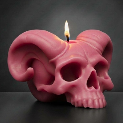 Svíčkománie3D Lebka s rohama růžová 150 g