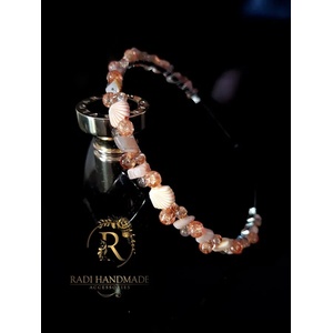 Radi handmade Диадема с оранжеви мидички и лунен камък (259)