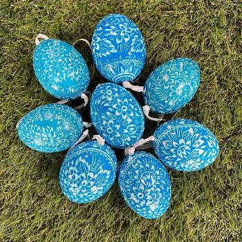 Ručně malované velikonoční slepičí vejce na zavěšení, 1ks Tmavě modrá