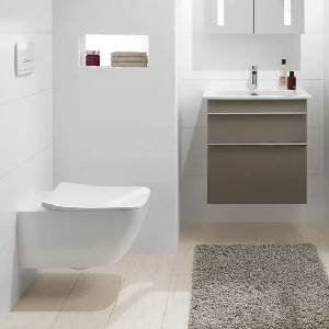 Villeroy & Boch Venticello Direct Flush комплект за окачване на тоалетна чиния с тънък капак с плавно затваряне (4611R001+9M79S101)