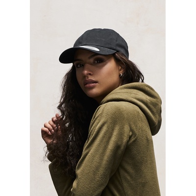 Urban Classics Шапка с козирка Peached Cotton Twill Dad Cap black one sizeUB-6245PT-00007 - Черен, размер one size