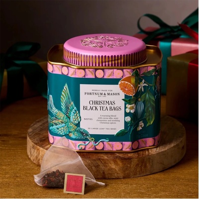 FORTNUM & MASON vánoční čaj CHRISTMAS BLACK TEA 30 hedvábných pyramid