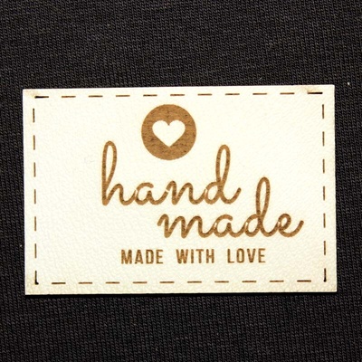 Štítok - Handmade - made with love Materiál/farba: Tehlová koženka