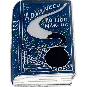 The Carat Shop Значка The Carat Shop Movies: Harry Potter - Potion Making Book (EHPPB0194)