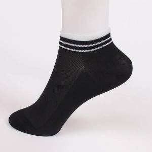  Дамски черни чорапи с две бели ленти и дантела