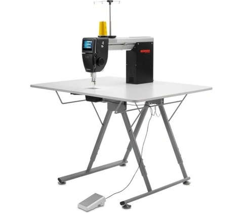 Bernina Q16