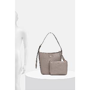 GUESS шопинг чанта дамска от имитация на кожа MERIDIAN (HWBG69.74040) - answear - 185,78 лв
