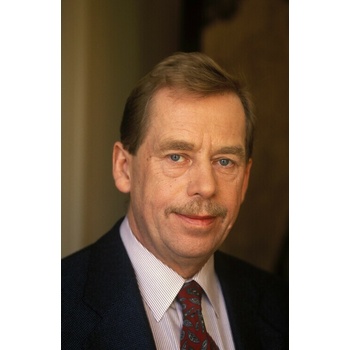 Fotografia Prague: Vaclav Havel And Bernard Pivot, Frederic REGLAIN, 26.7 × 40 cm
