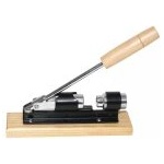 Kinghoff Орехотрошачка Kinghoff KH 1660, Стоманена конструкция, Дървена дръжка, Черен (9999KH1660) - potrebno