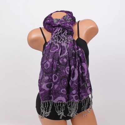 Дамски шал в лилаво с ефектен десен и ресни