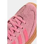 adidas Originals HANDBALL SPEZIAL маратонки за деца от велур - answear - 115,37 лв
