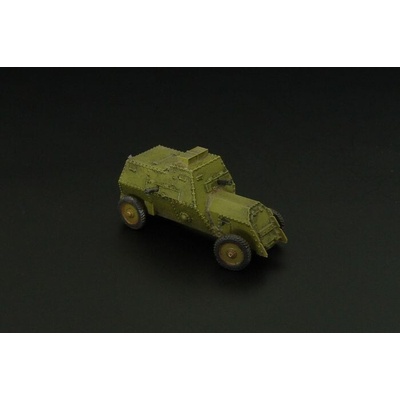 Brengun Ruso Balt Type C resin construction kit of russian WW1 armored car 1:144