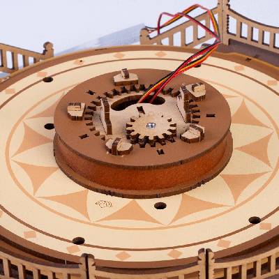 ROBOTIME Rolife DIY 3D drevené puzzle Kolotoč s LED osvetlením 265 ks