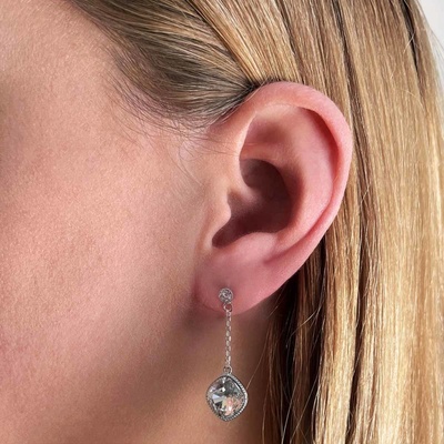 Evolution Group strieborné náušnice visiace s kryštálmi Swarovski biely kosoštvorec 31271.1