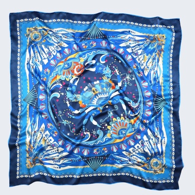 BoSETA S.r.l. Italy luxusní hedvábný šátek MOŘSKÝ KRAB v modré 90 cm