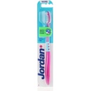 Jordan Target Teeth & Gums Zubná kefka tvrdá
