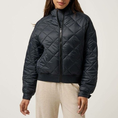 Travis Mathew Lights at night quilted jacket Obsidian