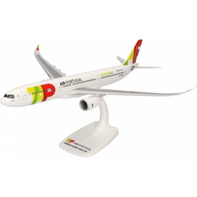Herpa Airbus A330-941 TAP Air Portugal "2005s" Colors w. "A330neo First to fly" tittles Named "D. Maria I" 1:200