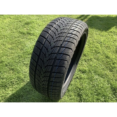 Imperial Snowdragon UHP 235/55 R20 105V