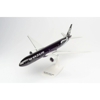 Herpa Boeing 777 319ER Air New Zealand All Blacks Snap Fit 1:200