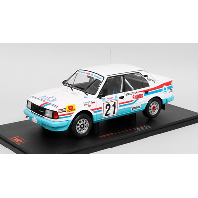 IXO Škoda Rally Acropolis 1986 1:18
