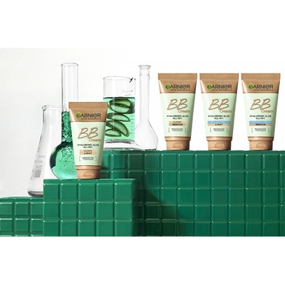 Garnier Farbiaci krém Hyaluronic Aloe All-In-1 Raňajky SPF do 10 50 ml