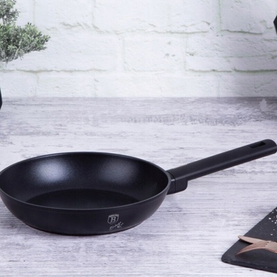 BerlingerHaus Tradiční pánev Monaco 24 cm s titanovým povrchem
