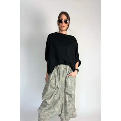 Top Halenka s kulatým střihem Black