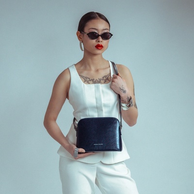 Noelia Bolger kabelka crossbody modrá NB 0116 TM