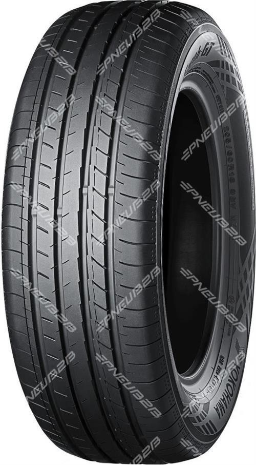 205/55 R17、YOKOHAMA BluEarth RV03. 2021年