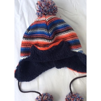 Wolf dětská čepice s bambulkami zateplená