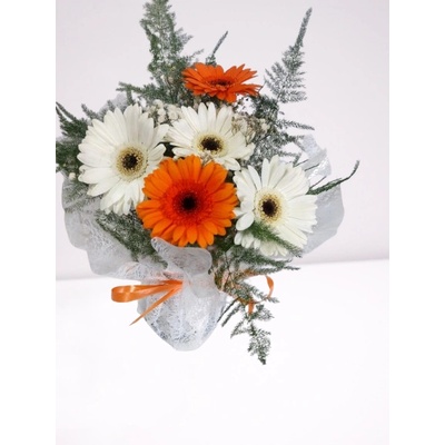 БУКЕТ ОТ ЦВЕТНИ ГЕРБЕРИ В ПИАФЛОРА