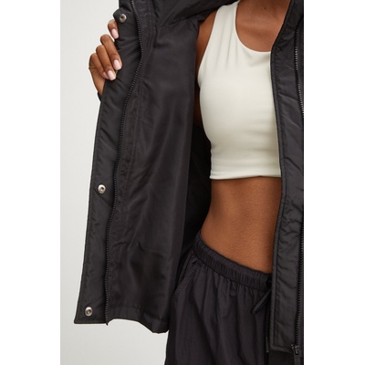 P. E Nation Яке P. E Nation Shelter (243J334)