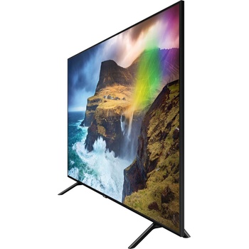 Samsung QE82Q70R