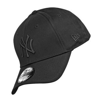 New Era Classic 3930 NY Yankees black on black 13/14