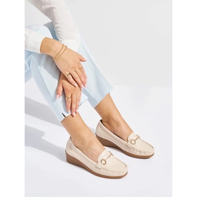 Krásné mokasíny béžové dámské na klínku