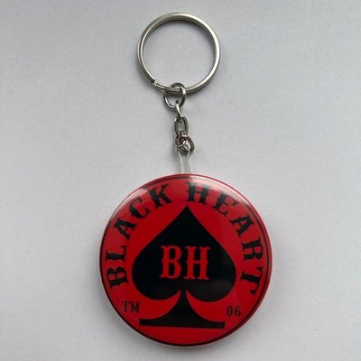 Přívěsek na klíče Otvírák na pivo BLACK HEART ACE