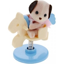 Sylvanian Families 3340 Miminko Zajíček na houpacím koni