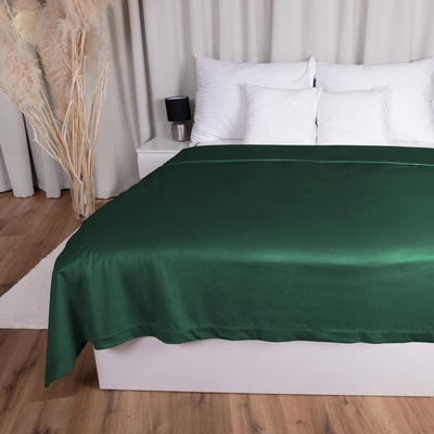 Biante Zamatový prehoz na posteľ Velvet Prémium SVP-040 Lesná zelená 140x200 cm