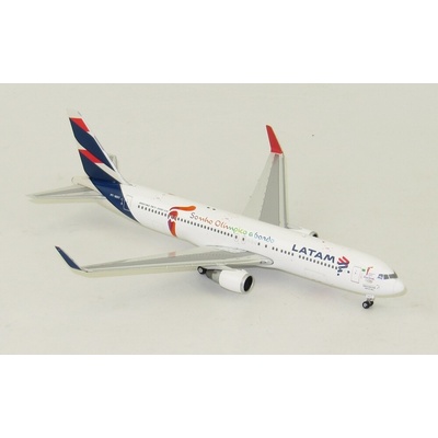 Phoenix B767-316ERWL LATAM Airlines Brasil 1:400