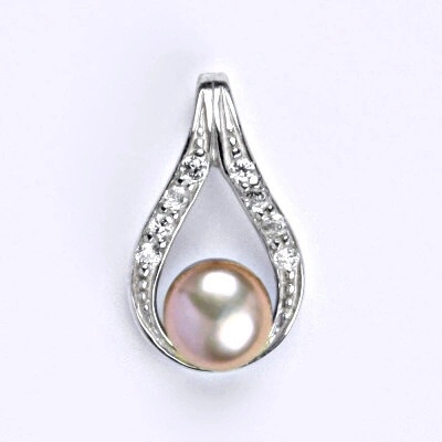 Čištín Stříbrný přívěšek s přírodní růžovou perlou P 1411
