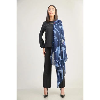 Image 1 of Radek's collection Шал на сини фигурални елементи 4696-1